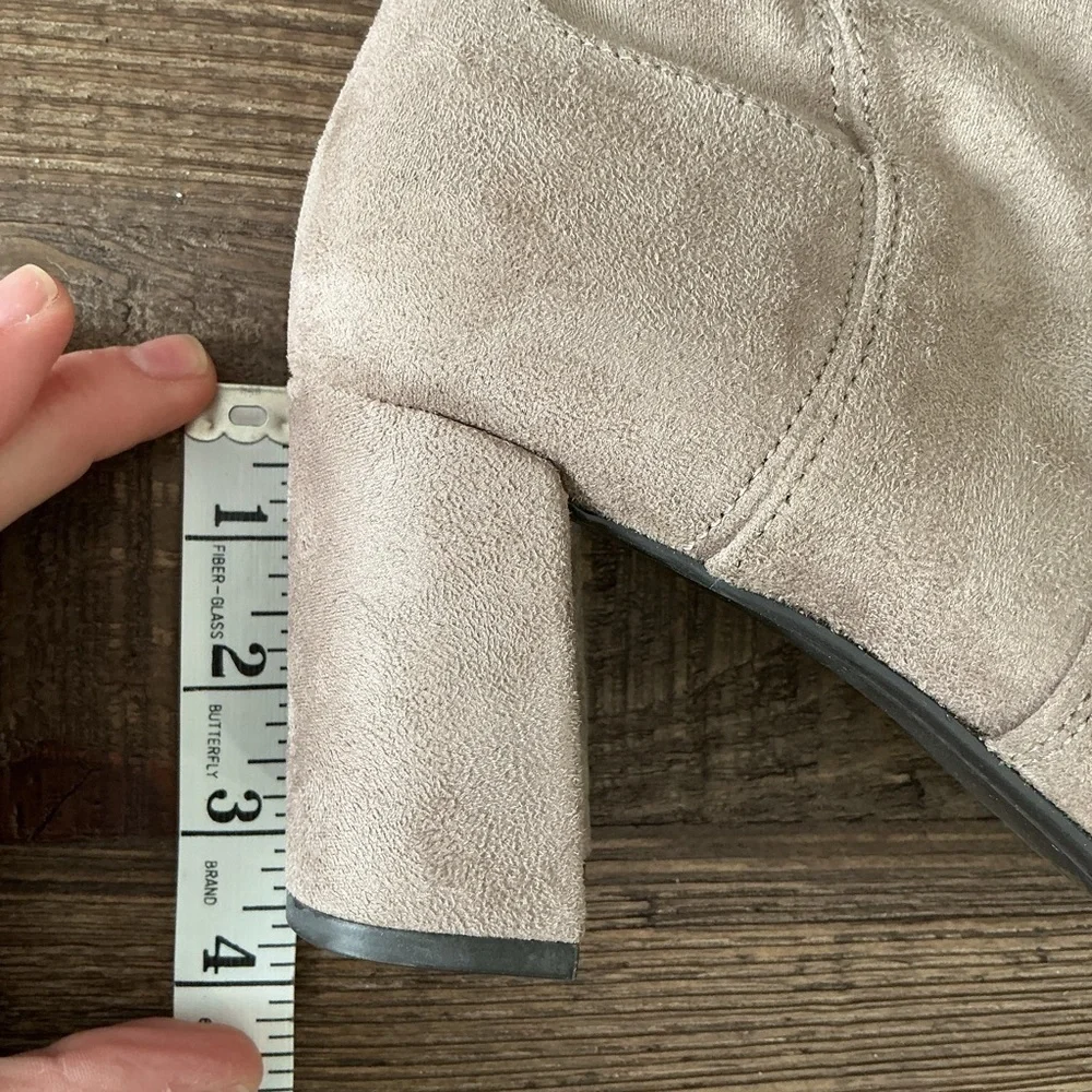 Liz Claiborne Leyla Knee-High Memory Foam TAUPE Women's Faux Suede Boots Size 10